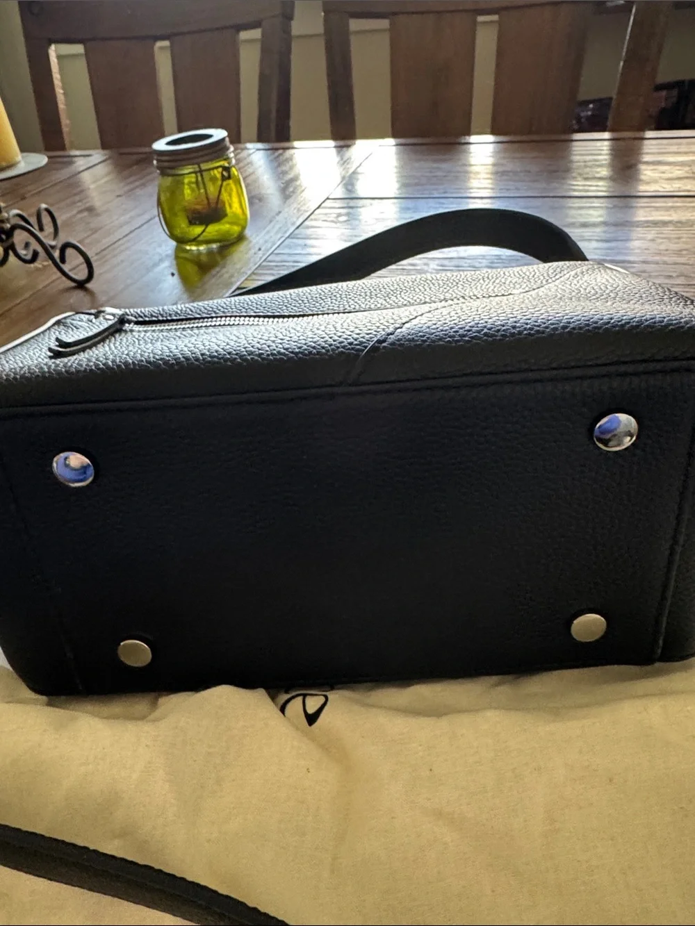 Quince Black Structured Leather Shoulder Bag - Picture 3 of 4